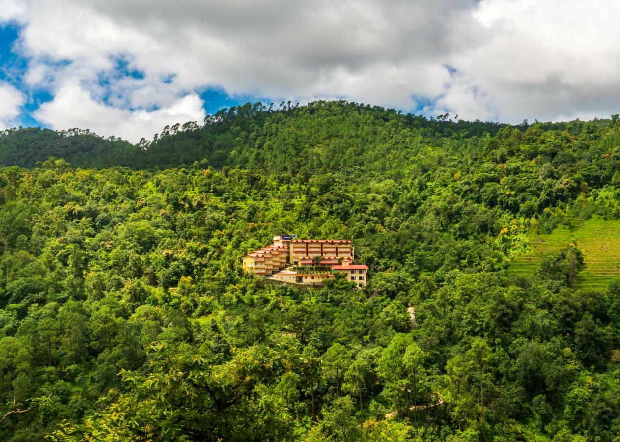 Cygnett Resort Mountain Breeze Nainital Exterior foto